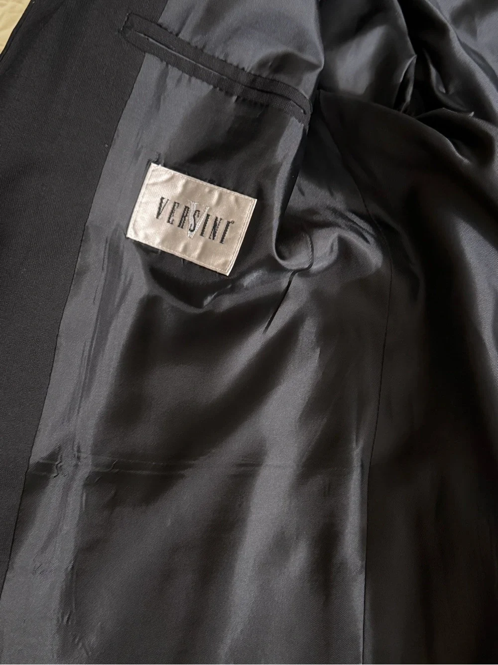 Classic VERSINI Black Single-Breasted Blazer 48R- see additional photos
